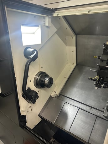 Hyundai Wia #SE2200LSYA, 5-Axis CNC Lathe, 23.6" swing, 22" centers, 11.8" turning diameter, 8" chuck, 2.6" - Image 5