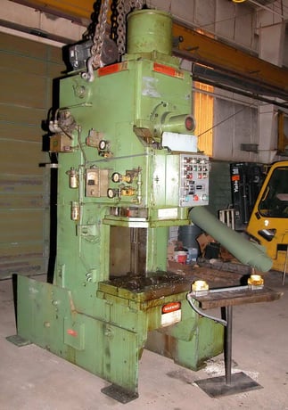 60 Ton, Niagara #E60, 6" stroke, 18" Shut Height, air clutch, good condition, s/n #51184 - Image 4