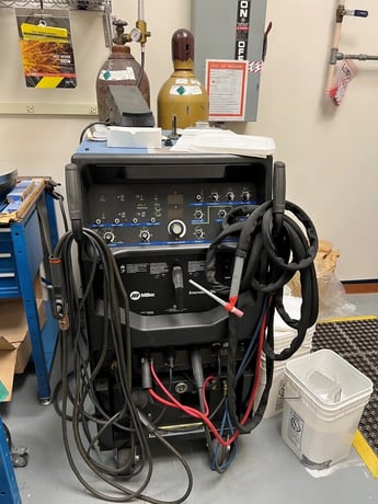 Miller #Syncrowave-350-LX, TIG Welder, 3-400 amp, 350 amp at 34 VAC, 40% duty cycle, pulsed TIG & stick, 2006 - Image 1
