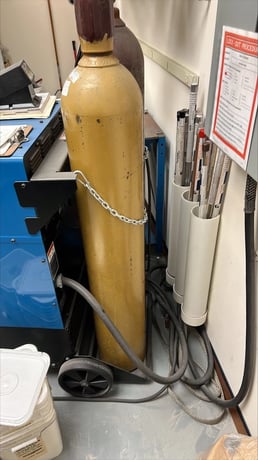 Miller #Syncrowave-350-LX, TIG Welder, 3-400 amp, 350 amp at 34 VAC, 40% duty cycle, pulsed TIG & stick, 2006 - Image 2