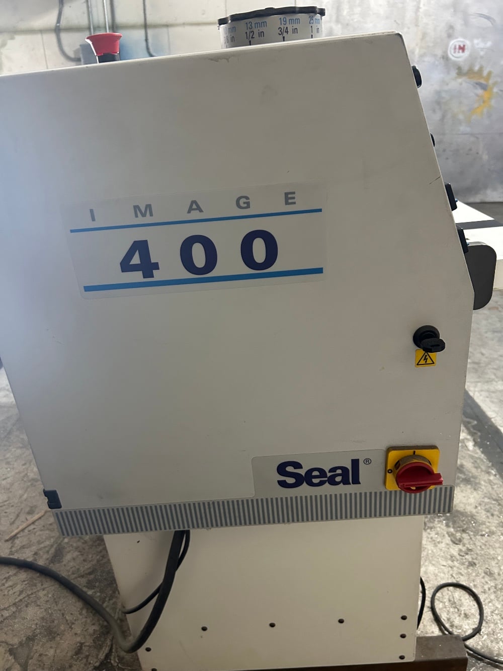 41" Seal #Image-400, laminator w/ heater, great condition - Image 4