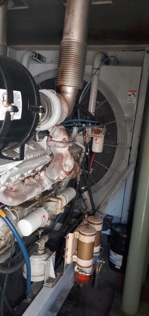 800 KW Spectrum, standby diesel generator set, 277/480 Volts, 3-phase, 1232 HP Detroit Diesel 16V92 engine - Image 9