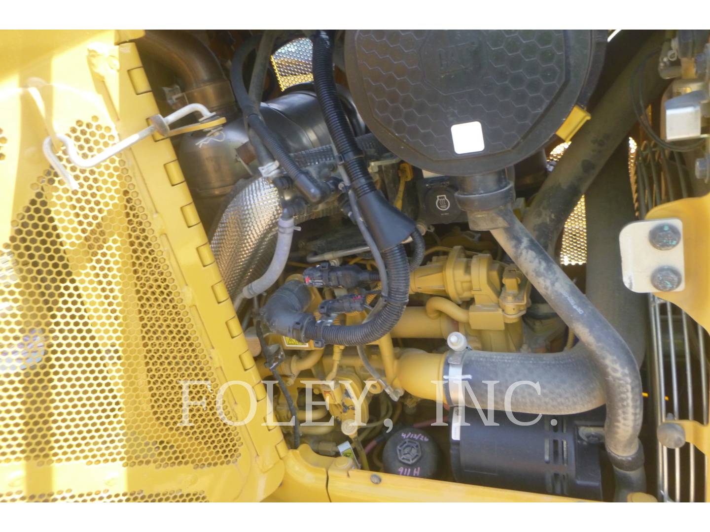 Caterpillar D2-12, 913 hours, S/N: XKM00208, 2021 - Image 7