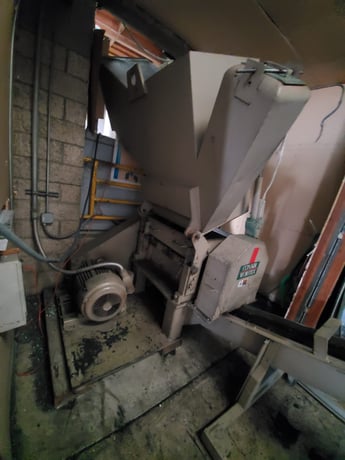 19-7/8" x 19-7/8" Conair Wortex #2028-HD, Plastic Granulator, 3 fly/2 bed knives, conveyor, control panel, 50 - Image 4