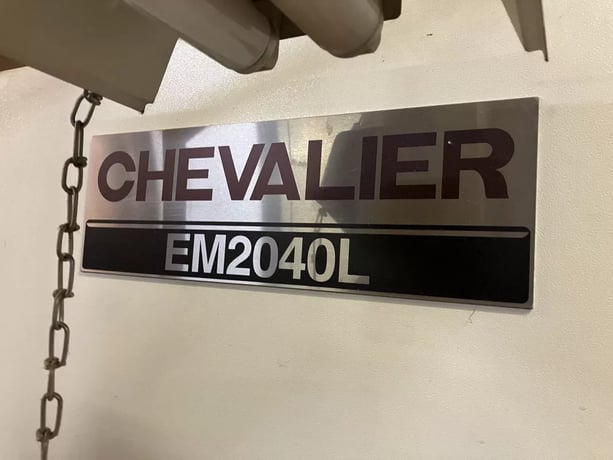 Chevalier #EM2040L, CNC Vertical Machining Center, 40.1" X, 20.8" Y, 20" Z, 10,000 RPM, CAT 40, 24 automatic - Image 2