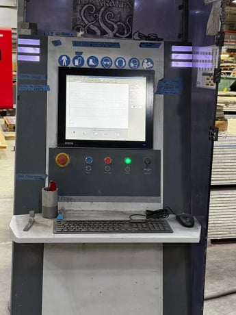 Flow #Mach-500-4060, CNC Waterjet, 13.6' x 20' table, 100 HP Hyperjet pump, 94,000 PSI, dual 5-axis taper - Image 8