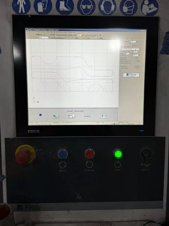 Flow #Mach-500-4060, CNC Waterjet, 13.6' x 20' table, 100 HP Hyperjet pump, 94,000 PSI, dual 5-axis taper - Image 9