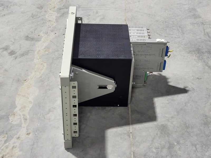 Bently Nevada #3500, Machinery Monitoring System, 3500/15 AC power supply, 3500/20 rack interface module - Image 4