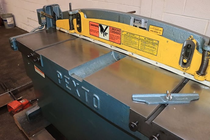 16 gauge x 4' Pexto #PH-52, power squaring shear, 24" back gauge, 45 SPM, 2 HP, foot pedal, 1985 - Image 5