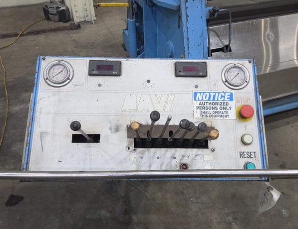 120" x 1/2" Davi #MCB-3028, 4-roll plate bending roll, 5/16" pre-bend, 10.9" top roll diameter, 10 HP, 20 - Image 3
