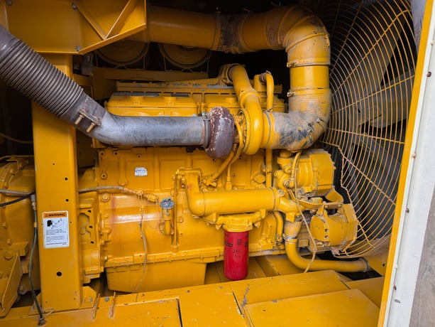 900 cfm, 350 psi, Ingersoll-Rand #XHP900, Caterpillar diesel, 400 total hours - Image 2