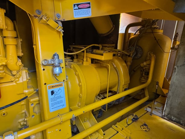 900 cfm, 350 psi, Ingersoll-Rand #XHP900, Caterpillar diesel, 400 total hours - Image 3