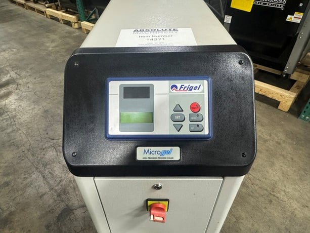 6 KW Frigel #RCM40/6SP, chiller & temperature controller, 2.5 ton, 1.5 HP pump, 20 GPM @ 40 psi, 460 V. - Image 3