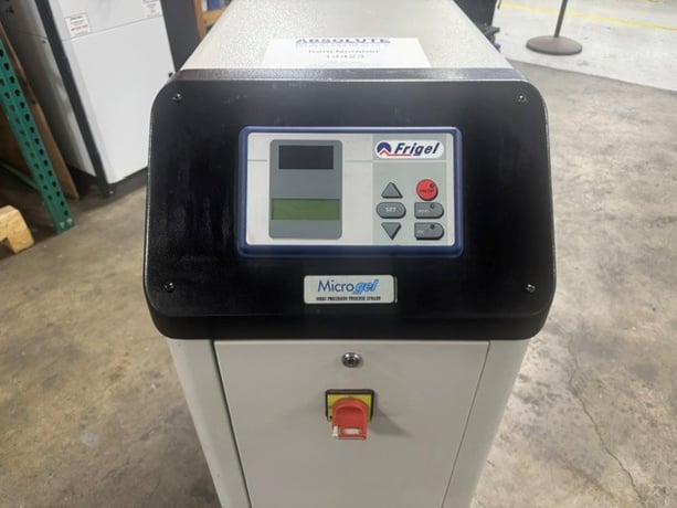 6 KW Frigel #RCM40/6SP, chiller & temperature controller, 2.5 ton, 1.5 HP pump, 20 GPM @ 40 psi, 460 V. - Image 3