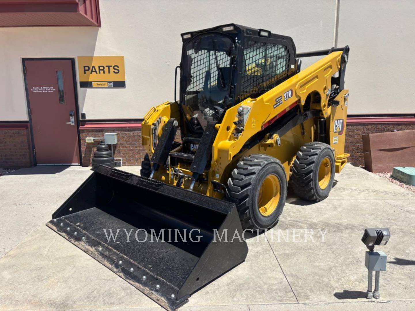 Cat 270, Skid Steer Loader, S/N: 7L500746, 2025 - Image 1