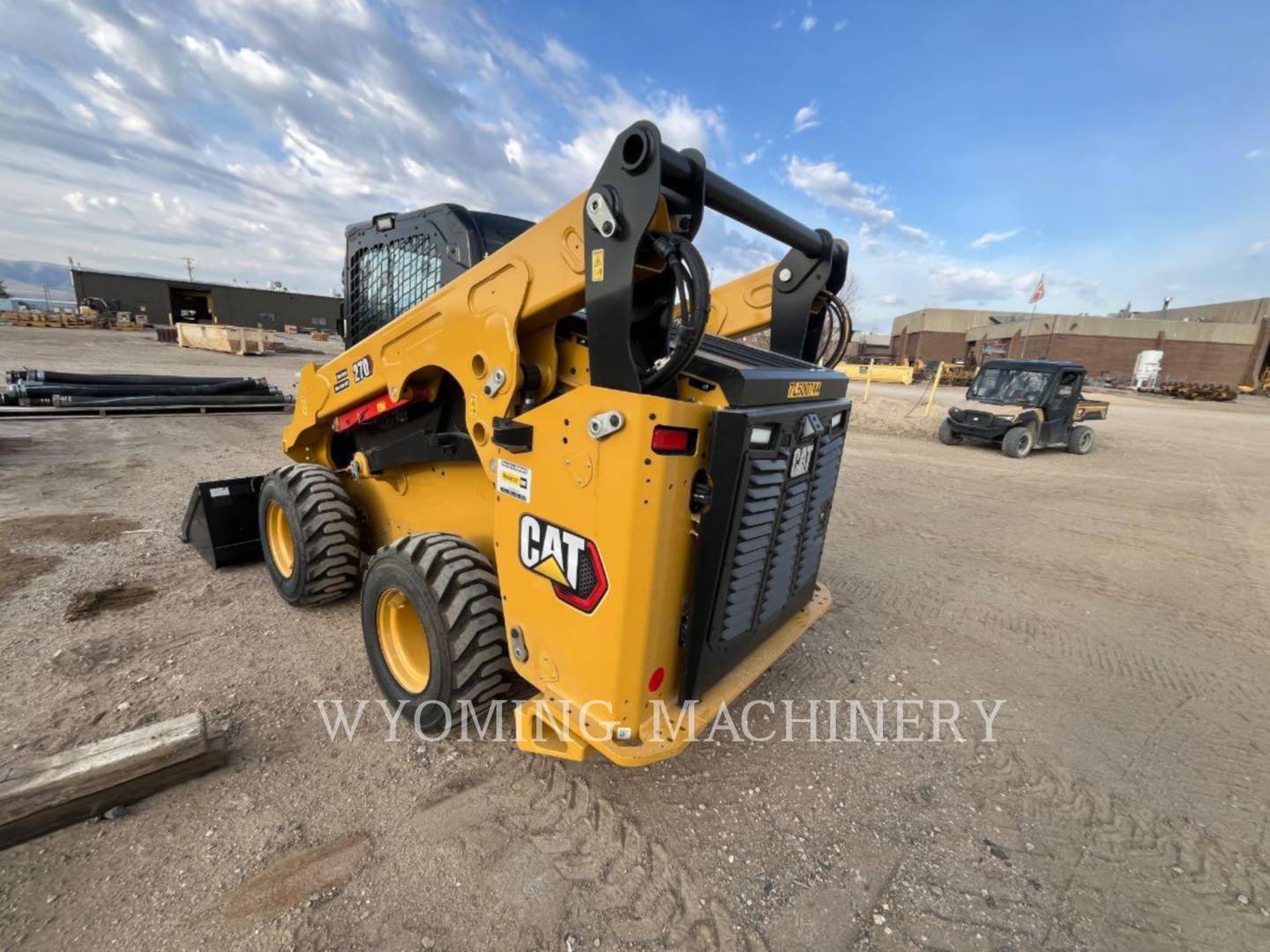 Cat 270, Skid Steer Loader, 4 hours, S/N: 7L500744, 2025 - Image 4