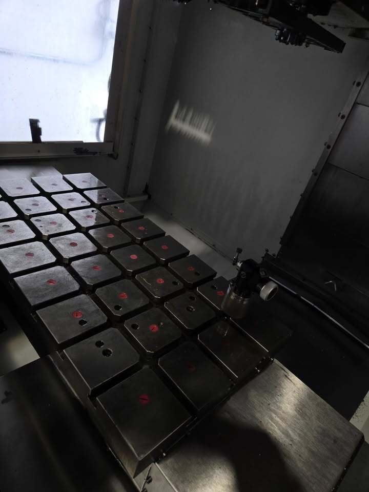 Haas #VM-2, 3-Axis Vertical Machining Center, 30" X, 20" Y, 20" Z, 36" x 18" table, 30 HP, 12,000 RPM, 40 - Image 3