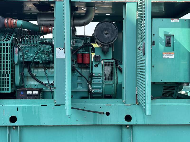 200 KW Cummins #DGFC, diesel generator set, 277/480 Volts, 317 HP @ 1800 RPM, 6CTAA8.3-G1 engine, 346 hours - Image 6