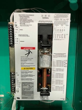 125 Amp. Cummins #OTPCA-1777390, automatic transfer switch, 480 Volts, 3PH, 3-pole, 2017 - Image 3