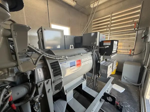 750 KW MTU #750RXC6DT, Diesel Generator Set, 480 Volts, 1800 RPM, sound attenuated enclosure, 3500 gallon - Image 8