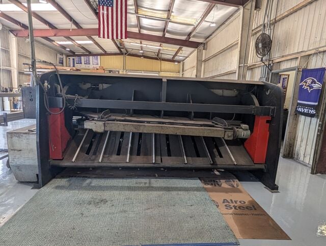 1/4" x 10' Amada #M-3060, Power Squaring Shear, 133.07" knife length, 40" back gauge, 60 SPM, 15 HP, 220/440 - Image 3
