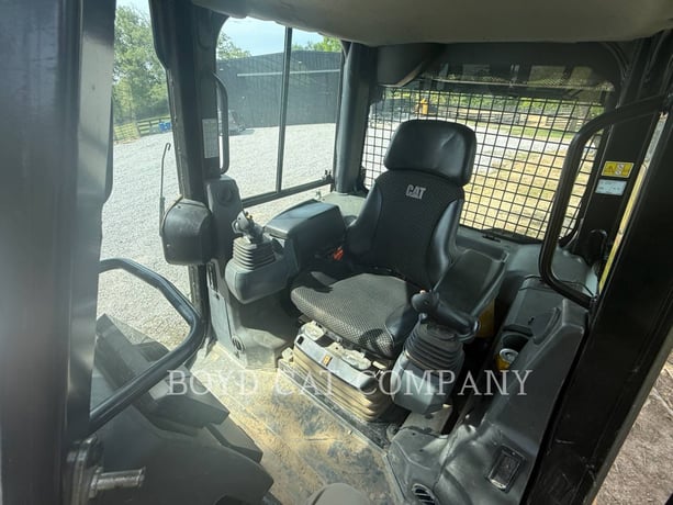 Caterpillar D1-12, 1620 hours, S/N: XKF04239, 2023 - Image 8