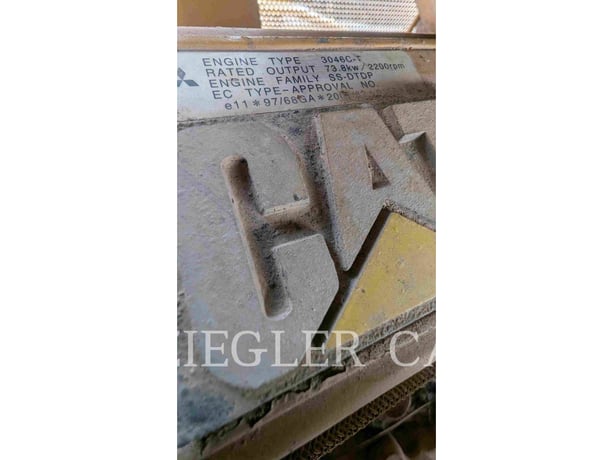 Caterpillar D5G, 6685 hours, S/N: RKG01993, 2005 - Image 8