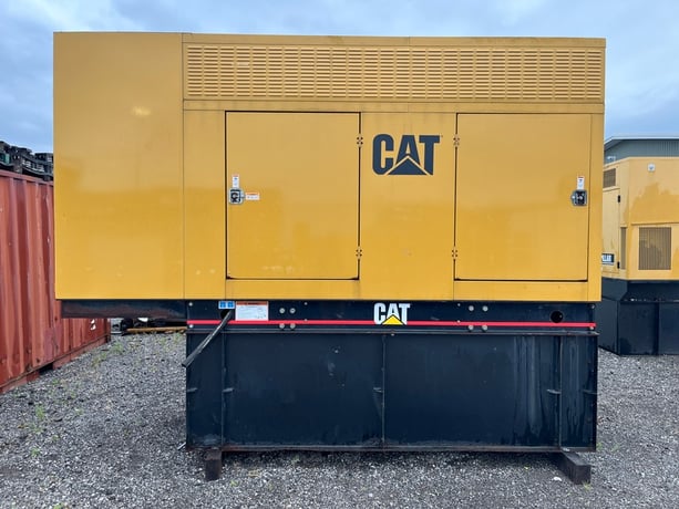 250 KW Caterpillar #3306B, diesel generator set, 120/208 Volts, 3-phase, 450 hours, 1800 RPM, weatherproof - Image 1