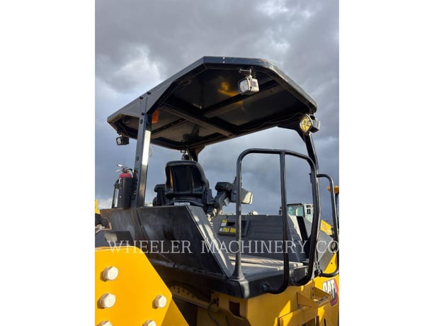 Cat CB15 Crocker-Wheeler VV, Twin Drum Roller, 1587 hours, S/N: M9401059, 2023 - Image 6