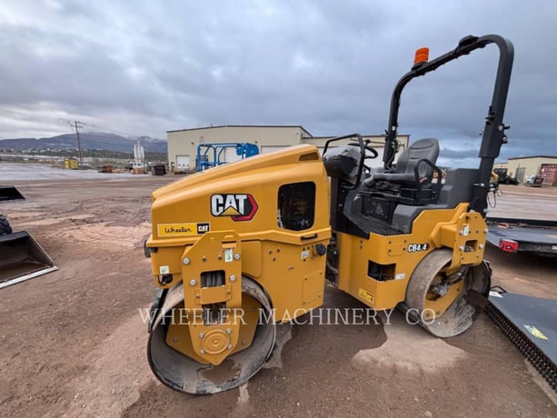 Caterpillar CB4.4, Twin Drum Roller, 260 hours, S/N: 65100486, 2025 - Image 4