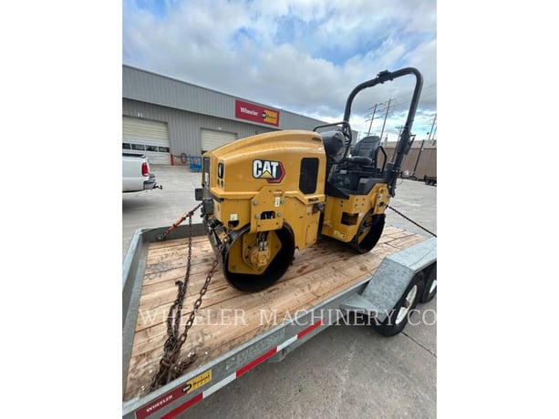 Caterpillar CB2.5 GC, Twin Drum Roller, 465 hours, S/N: 64000289, 2024 - Image 5