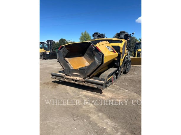Caterpillar AP555, Asphalt Paver, 409 hours, S/N: 4M600268, 2025 - Image 7