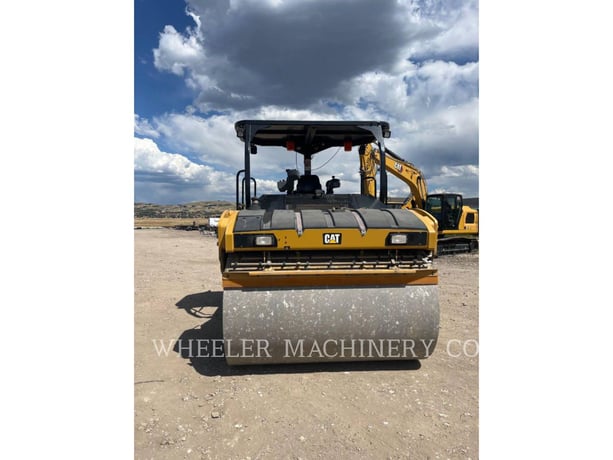 Caterpillar CB15, Twin Drum Roller, 2611 hours, S/N: M9400211, 2019 - Image 3