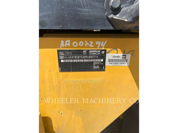 Caterpillar CB15, Twin Drum Roller, 2611 hours, S/N: M9400211, 2019 - Image 5