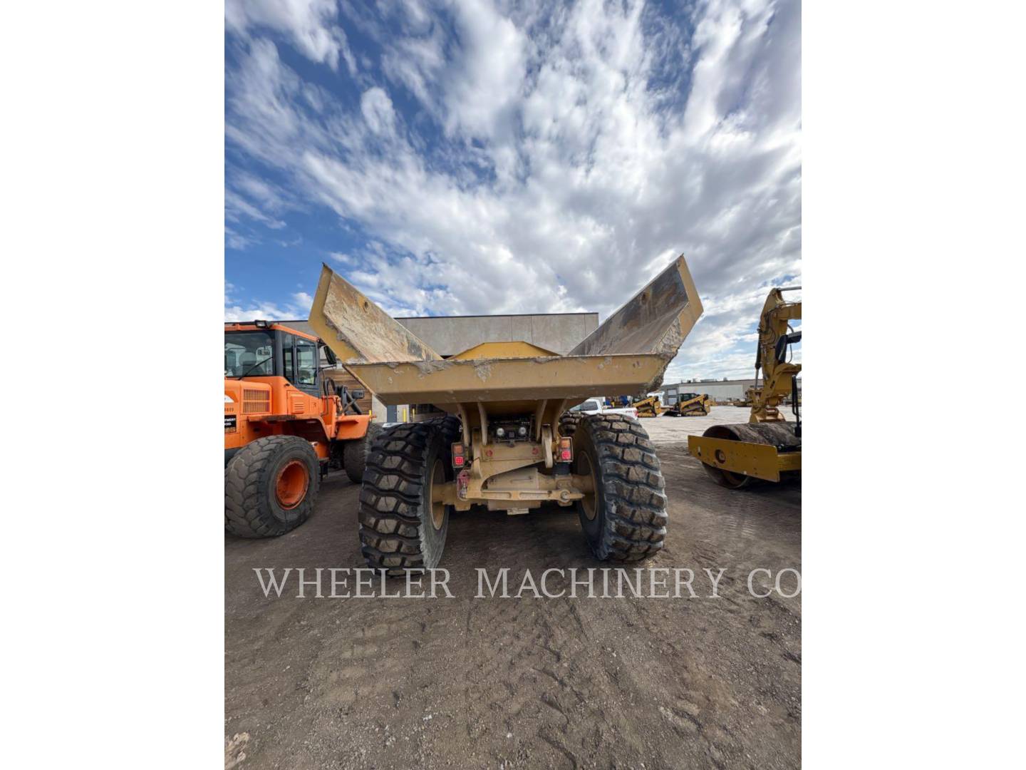 Caterpillar 730, Articulated Truck, 993 hours, S/N: 3T304300, 2025 - Image 5