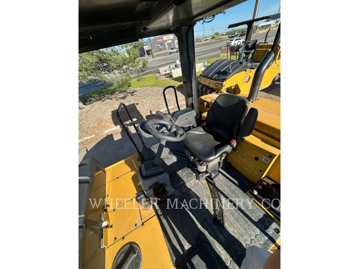 Caterpillar CW16, Pneumatic Tired Compactor, 96 hours, S/N: 69300252, 2026 - Image 2