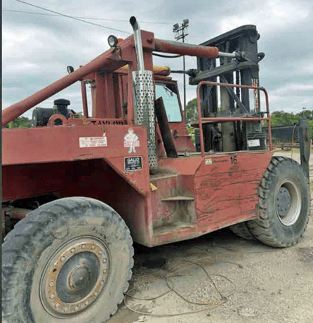 52,000 Lb. Taylor #Y-52-WOS, Forklift, 2-stage mast, pneu tires, Detroit Diesel - Image 1