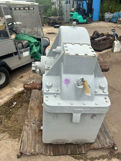 Elliott #C-6, Speed Reduction Gearbox - Image 6