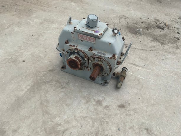 453 HP @ 3600 RPM, Lufkin #M850, Gearbox, 4.00 .1 ratio - Image 1