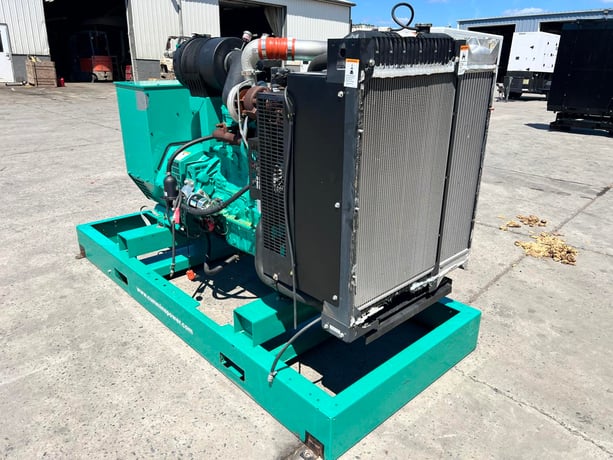 100 KW Cummins/Onan #DSGAA-806143, Diesel Generator Set, 277/480 Volt, 1800 RPM, Cummins QSB7-G3 engine - Image 2