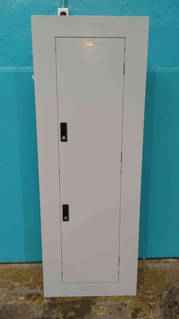 400 Amp. General Electric, AQF3424MBX, panelboard enclosure, 208Y/120 Volts, 3 phase, 34x THQB 20A 1-pole - Image 2