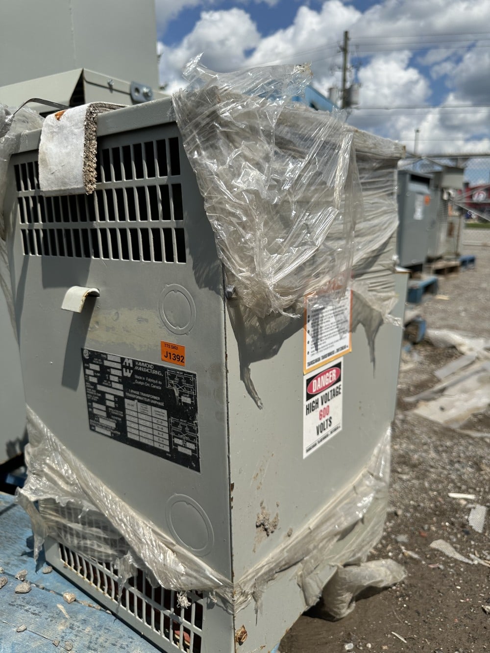 15 KVA 600 Primary, 120/240 Secondary, Hammond Mfg., Dry Type Transformer, Type F, 60 Hz - Image 3
