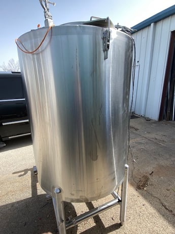200 gallon Vertical stand mounted multi use Stainless Steel tank - Image 2