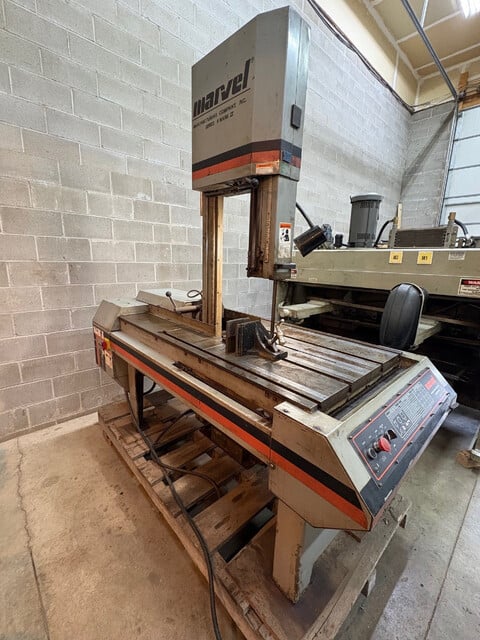 18" x 22" Marvel #Mark-II, vertical bandsaw, 14' 6" x 1" x 0.35" blade, 50-450 FPM, S/N 830657, 33" x24.25" - Image 3