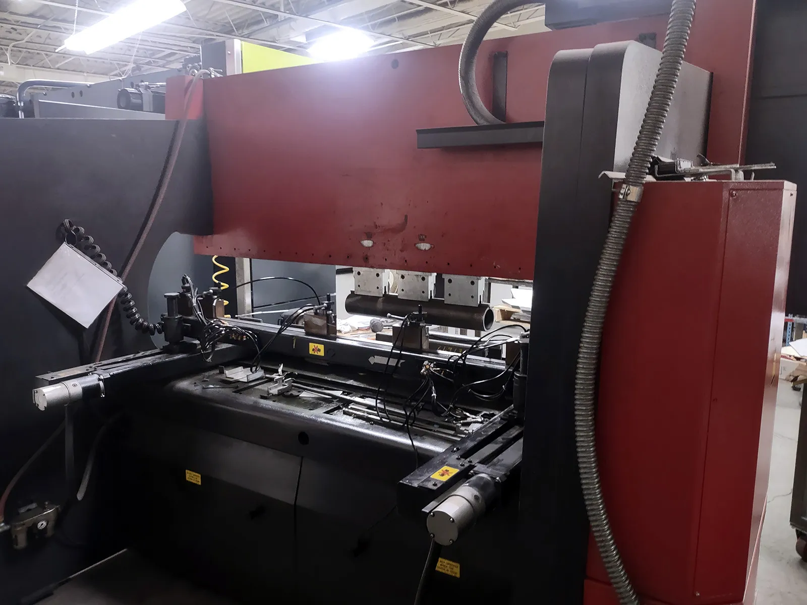 100 Ton, Amada #FBD-1025, hydraulic press brake, 8.2'OA, 3.9" stroke, 15.9" throat, 14.7" open, NC9-EXII - Image 2