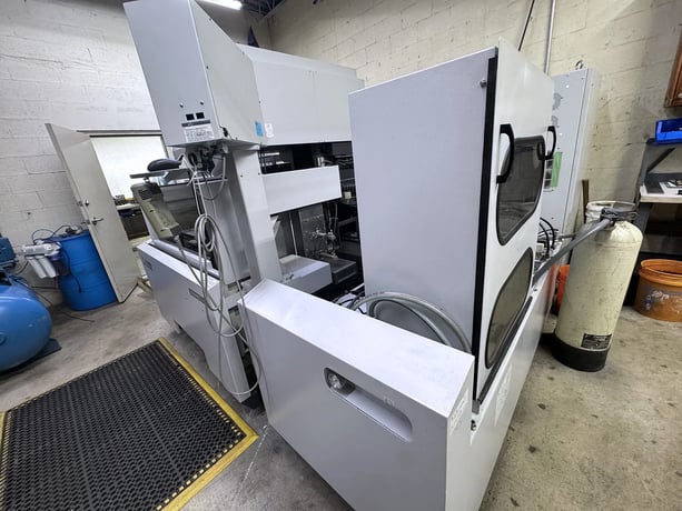 Mitsubishi #MV2400S, 4-Axis CNC wire Electrical Discharge Machine, 23.6" X, 15.7" Y, 11.8" Z, 2015 - Image 9