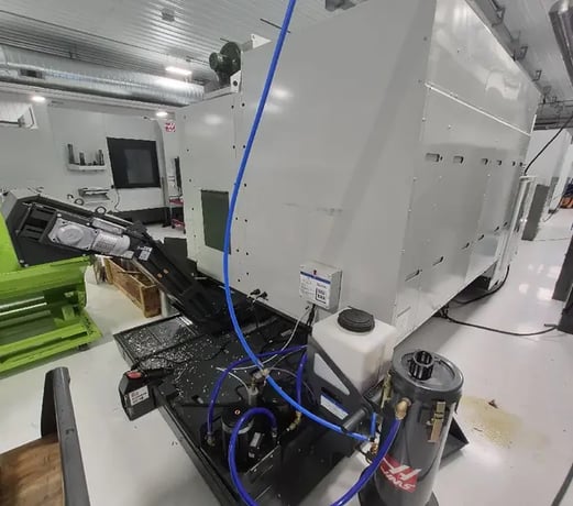 Haas #ST-45, CNC Lathe, 34.5" swing, 44" centers, 25.5" turning diameter, 18" chuck, 6.5" bar, 1400 RPM, 12 - Image 3