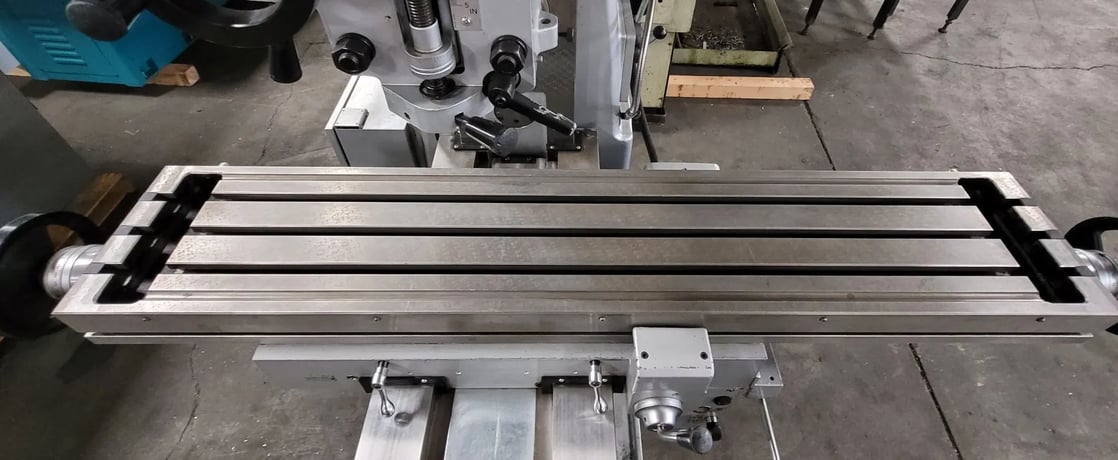Sharp #VH-25, Vertical/Horizontal Combination Milling Machine, 10" x 56" table, NMTB-40, 5 HP, 60-4500 RPM - Image 8