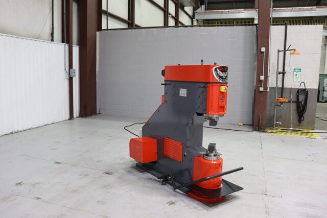 130 lb. RMT #FH-FAB-130, pneumatic forging air hammer - Image 2