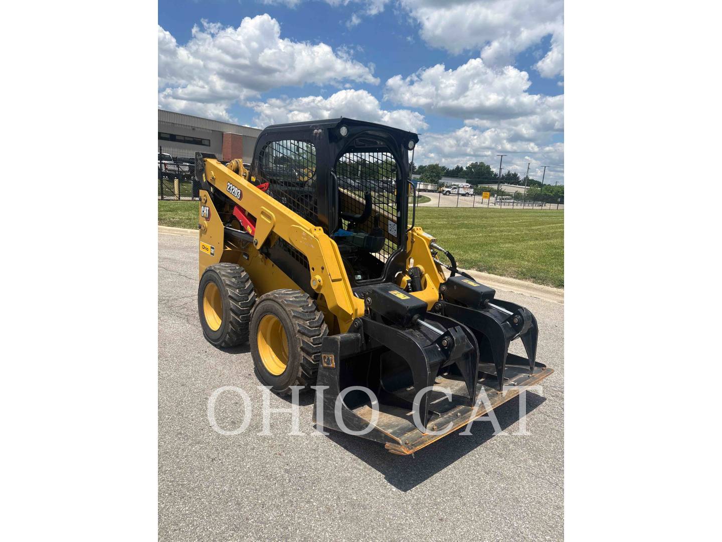 Cat 232D3 C1H1, Skid Steer Loader, 1009 hours, S/N: GJ500711, 2022 - Image 2